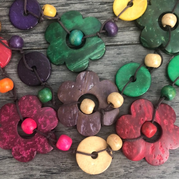 Boho hand made wooden woman’s necklace - Picture 6 of 8